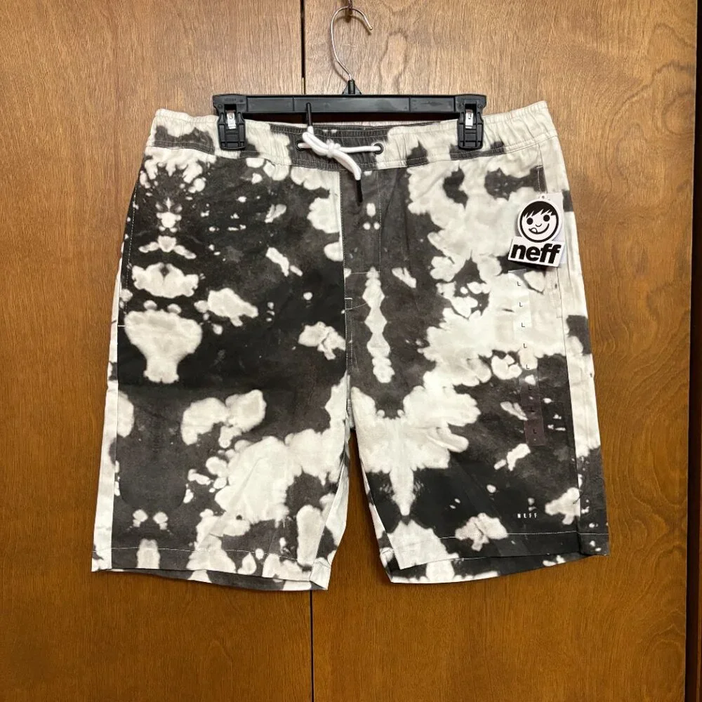 Lot (3)  NWT  Neff Logo Drawstring Everyday Twill Shorts   Size: Large